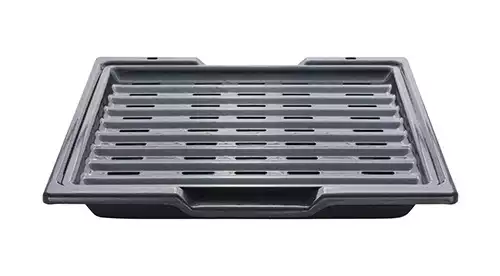 스테이크 양념 블렌드 또는 소금과 갓 갈은 검은 후추