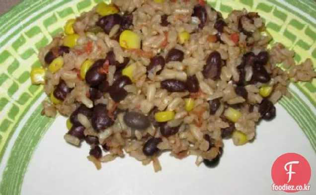 쌀과 검은 콩(밥솥)
