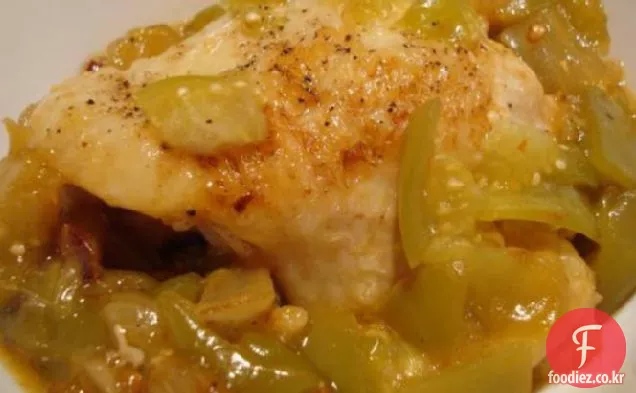 엔토마도 데 폴로(토마틸로와 치킨)