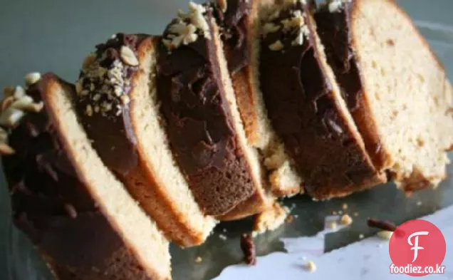 초콜릿 땅콩 버터 도넛 케이크