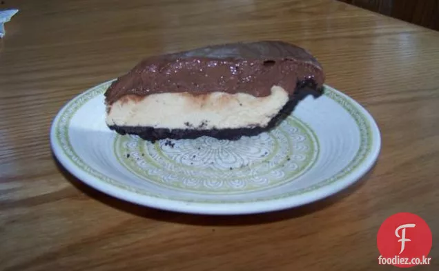 초콜릿 땅콩 버터 크림 파이