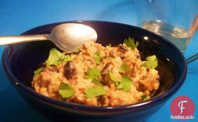콩과 토마토를 곁들인 아 도보 쌀