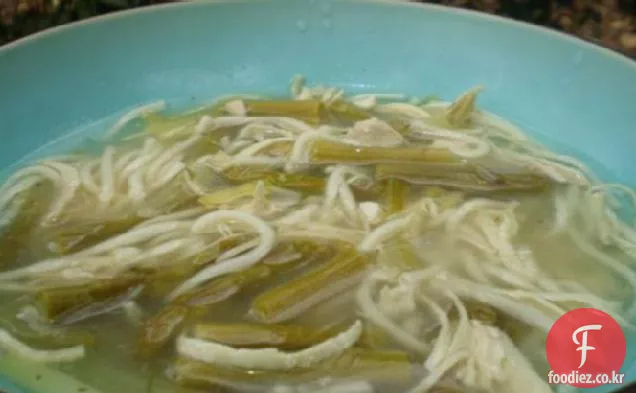 치킨 아스파라거스 수프