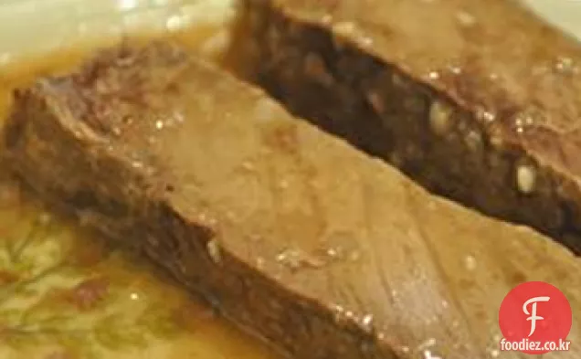 레몬과 마늘 찐 측면 스테이크
