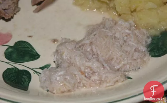 카르토펠푸레 미레티히(양 고추냉이를 곁들인 으깬 감자
