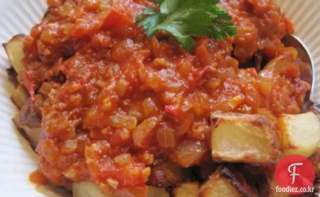 파타 타스 브라 바스-용감한 스페인 스타일의 감자!