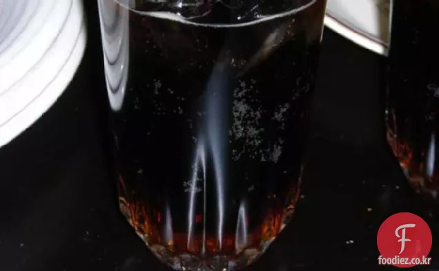 폭도 증인