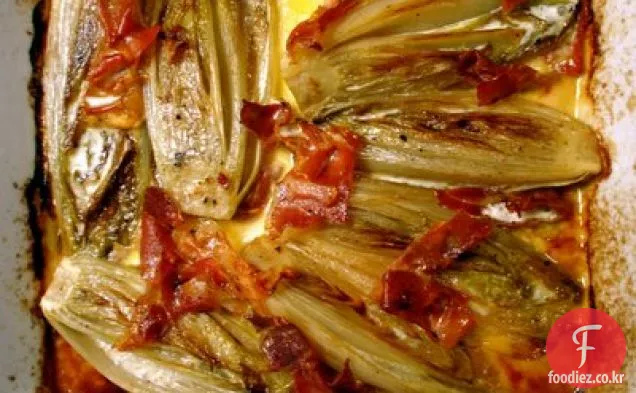 퀴 토 햄과 찐 꽃 상추