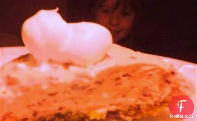 서리가 내린 크랜베리 파이