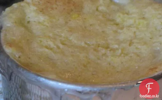 카프에서 레몬 푸딩 케이크