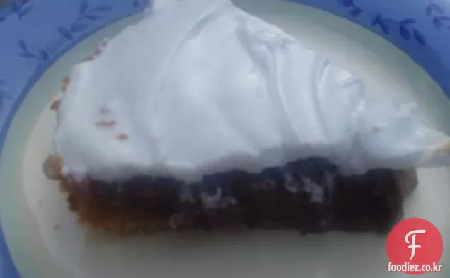 초콜릿 크림 머랭 파이
