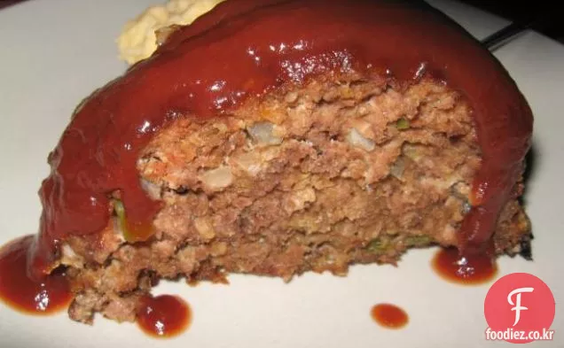 갈은 칠면조 또는 갈은 돼지 고기 버거
