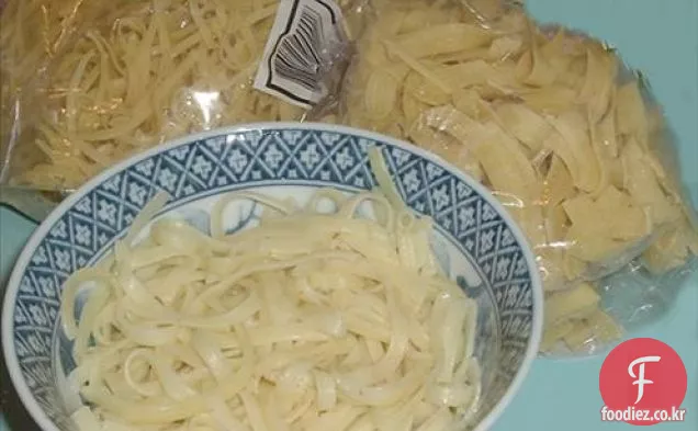 토마토와 바질 파스타