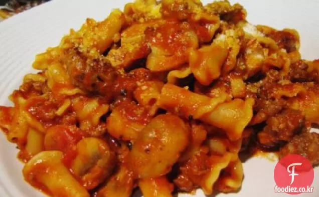 소시지,토마토,버섯 파스타
