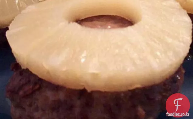 파인애플 바베큐 파마산 버거