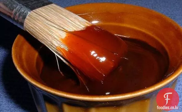 동쪽과 서쪽 바베큐 소스를 만나다