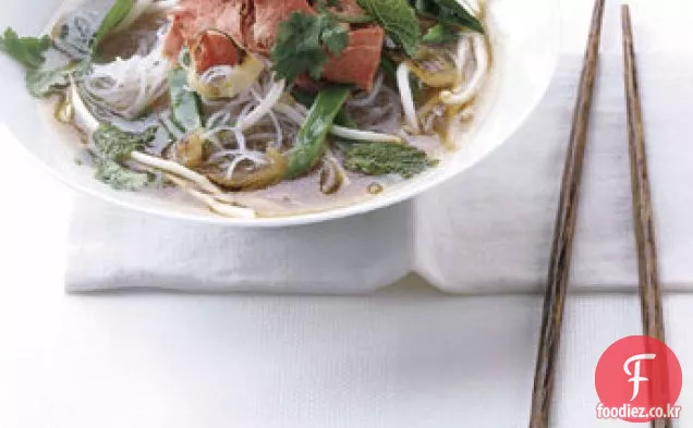 베트남 식 쇠고기 국수 스프