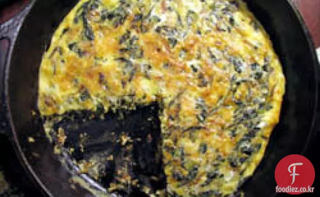 오늘 저녁 식사:케일,양파,체다 프리 타타