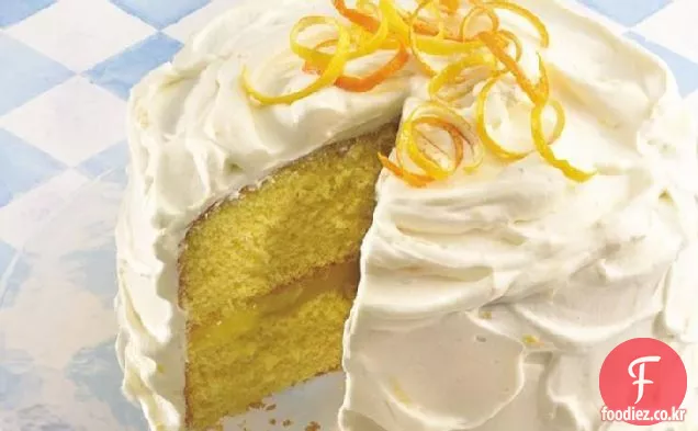 레몬 휘핑 크림 설탕을 입힌 감귤 케이크