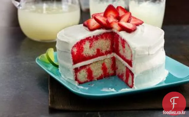 딸기와 크림 찜 케이크