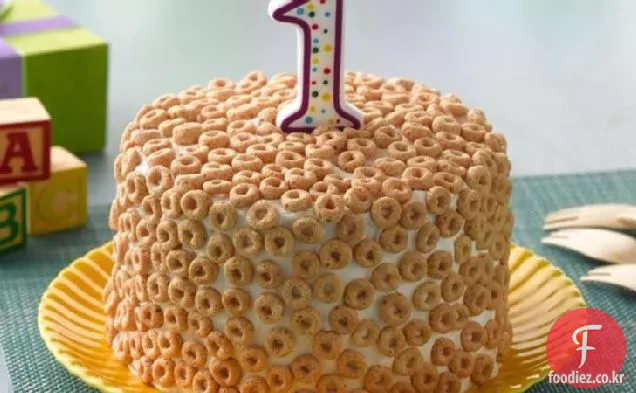 치리 오스 첫 번째 생일 케이크