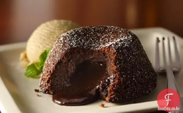 녹은 초콜릿 에스프레소 케이크