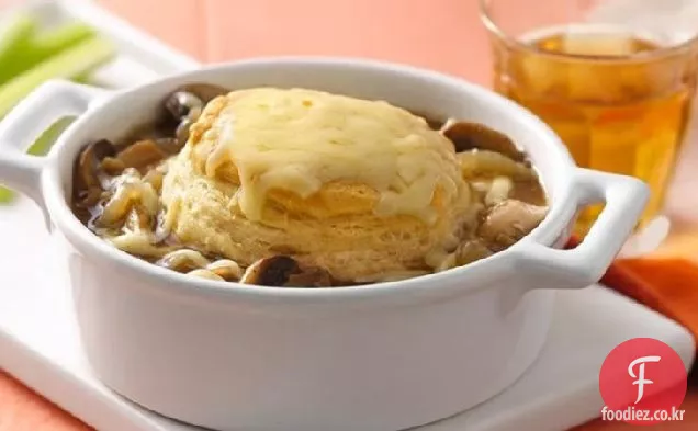 프랑스 양파-치킨 냄비 파이