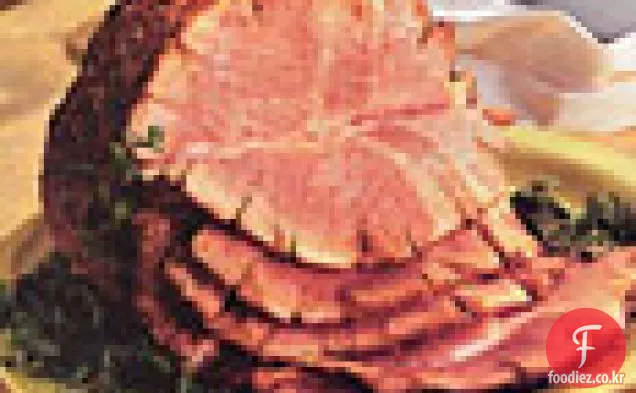 겨자와 마요라나로 구운 햄