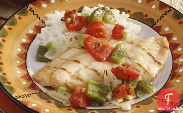피망과 토마토 토핑 도미