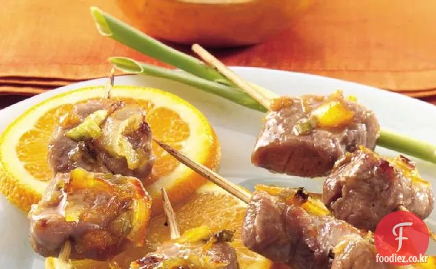 생강 오렌지 돼지 꼬치