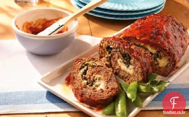 압 연된 이탈리아 고기 덩어리