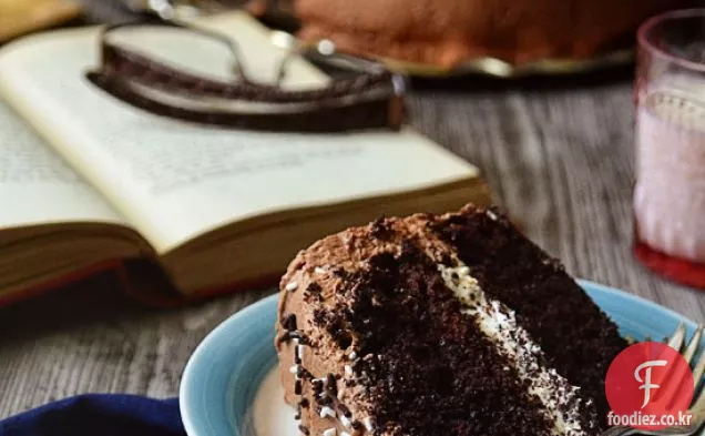 음식 스타일링 챌린지|구운 마시멜로 채우기가있는 맥아 초콜릿 케이크
