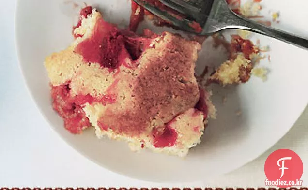 대황 딸기 푸딩 케이크