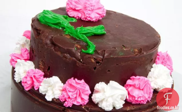 로얄 초콜릿 맥비티의 비스킷 케이크