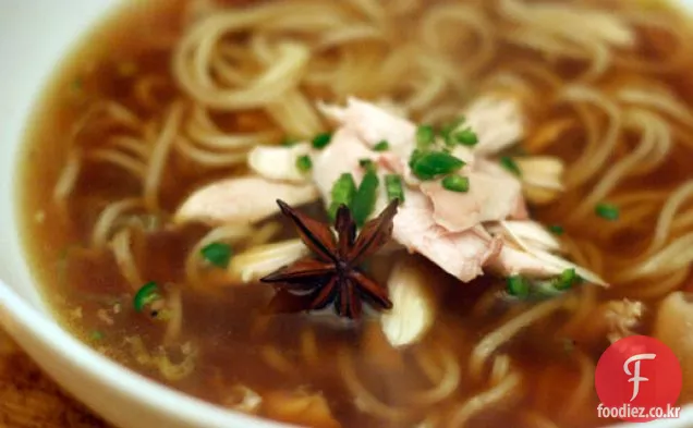 오늘 저녁 식사:사천식 치킨 누들 스프