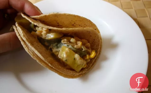 오늘 저녁 식사:칼라 바자스 호르네 다스(구운 스쿼시,칠레,옥수수 타코)