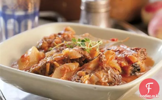 순무와 쇠고기의 찐 갈비