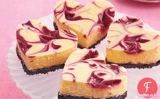 라즈베리-화이트 초콜릿 치즈 케이크 바
