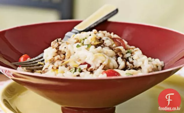 신선한 모짜렐라,포도 토마토,바질을 곁들인 리조또
