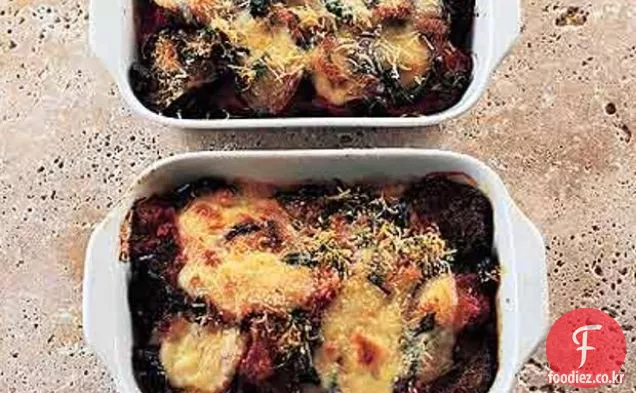 토마토,모짜렐라,파마산을 곁들인 테사의 구운 가지