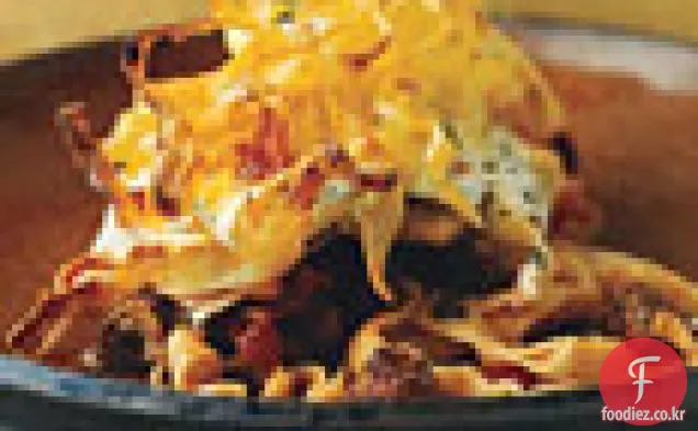 구운 토마토와 가지를 곁들인 라자냐 롤
