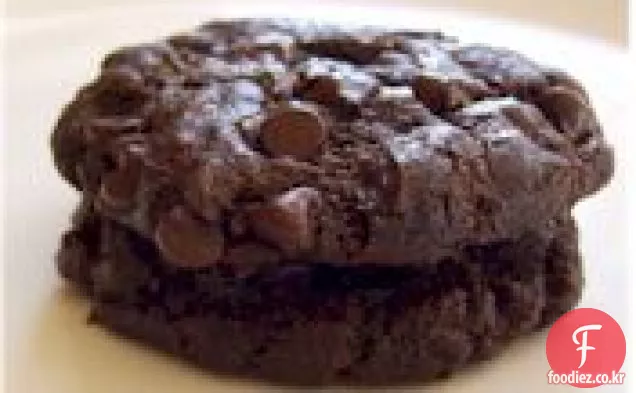 트리플 초콜릿 유제품 프리 브라우니 쿠키
