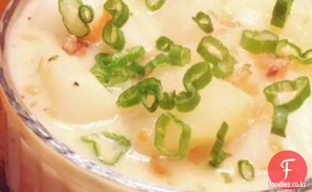 베카의 감자 베이컨 수프