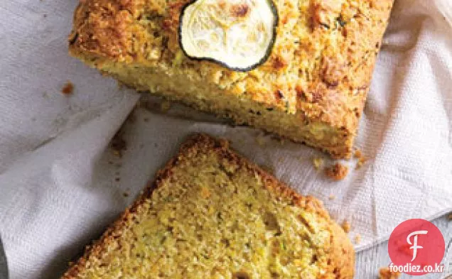 주키니 콘 브레드