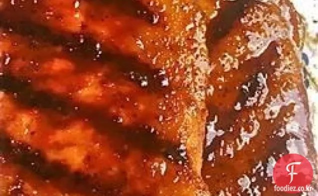 즙이 많은 돼지 갈비