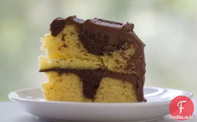 강화 된 케이크 믹스 대리석 케이크