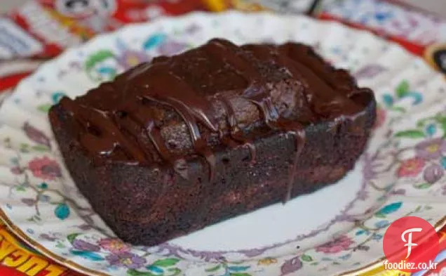 가나슈와 미니 초콜릿 로프 케이크