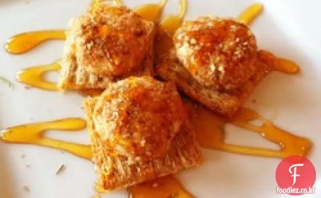 크림 염소 치즈와 꿀