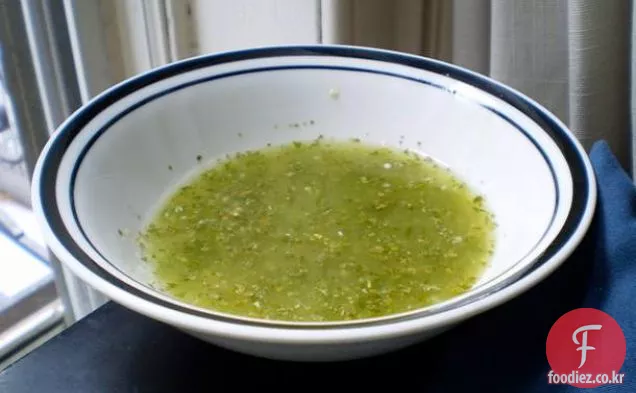건강하고 맛있는:생 토마틸로 살사
