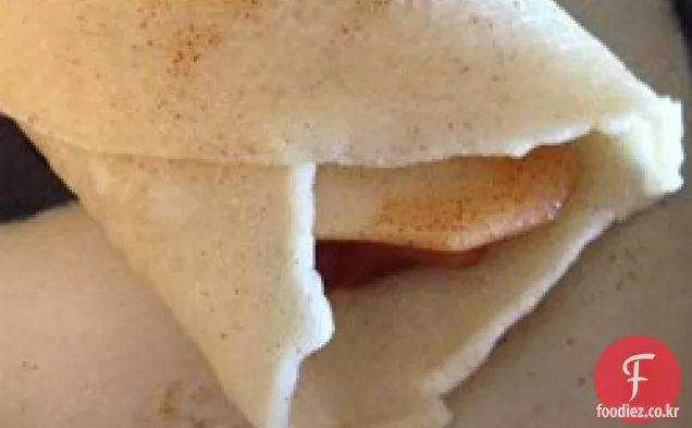 맛있는 사과 계피 크레페